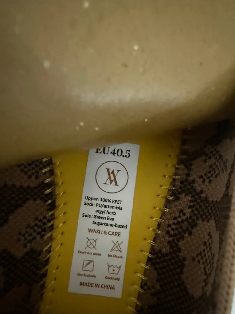 Vivaia Lightweight Square-Toe V-Cut Flats (Margot Walker)